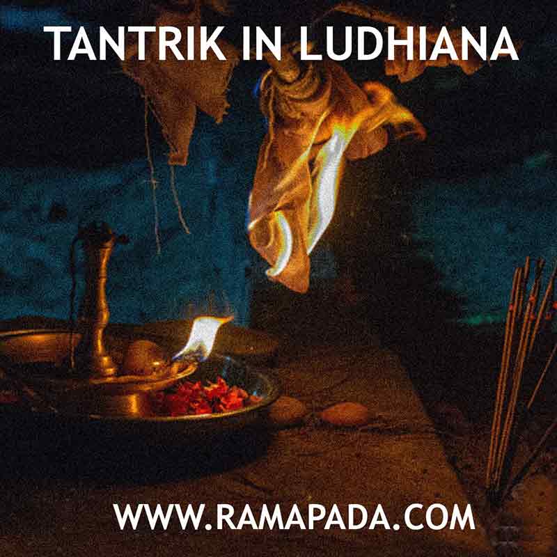 A tantrik in Ludhiana performing sacred tantra ritual with fire and spiritual worship items